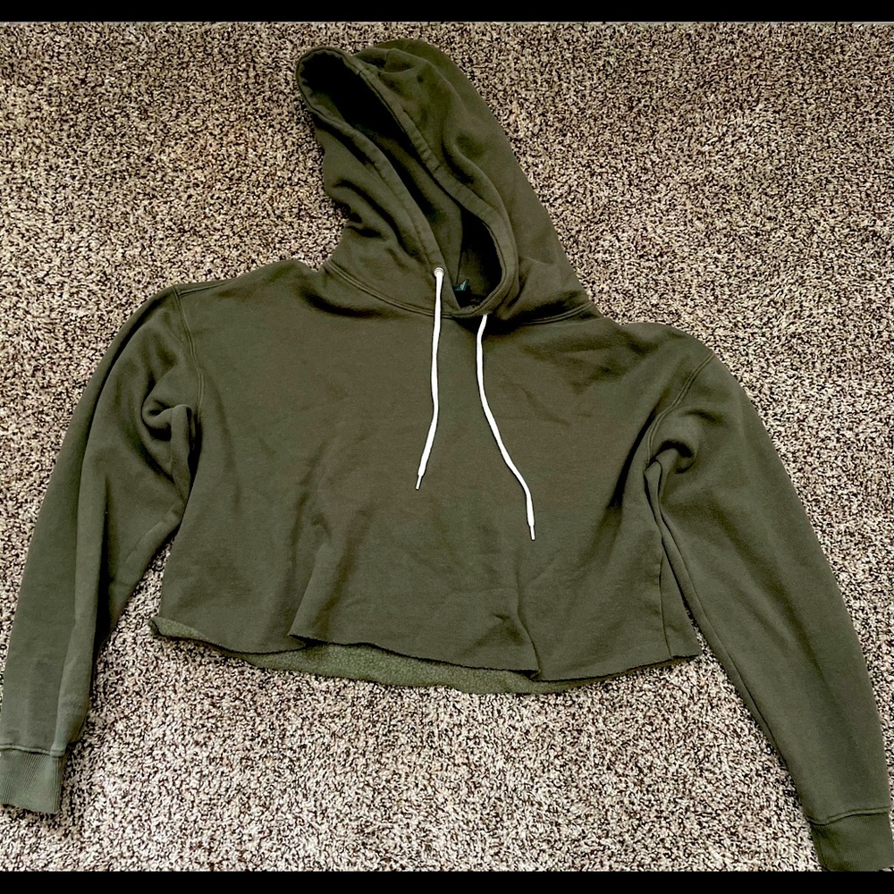 Cropped hoodie